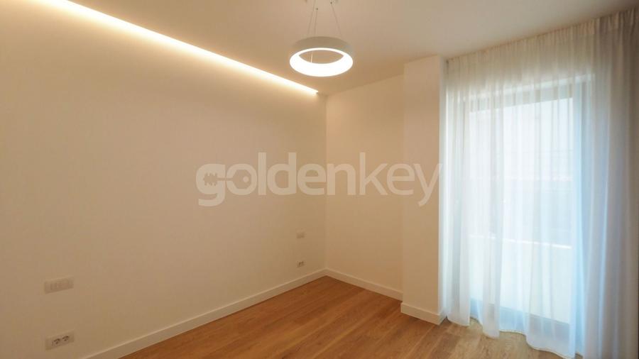 Apartament cu 4 camere decomandat, mobilat în Herăstrău