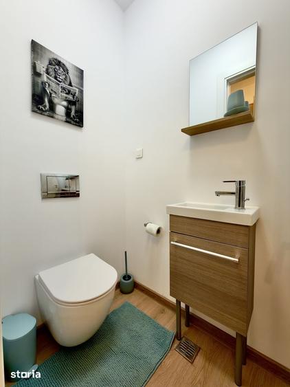Apartament cu 3 camere în Tei