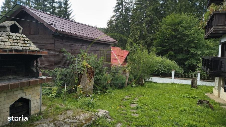 Apartament cu 3 camere în Clăbucet
