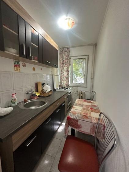 Apartament cu 2 camere decomandat în Malu Roșu