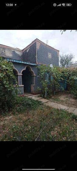 Casă cu Teren 1800 Mp în Central