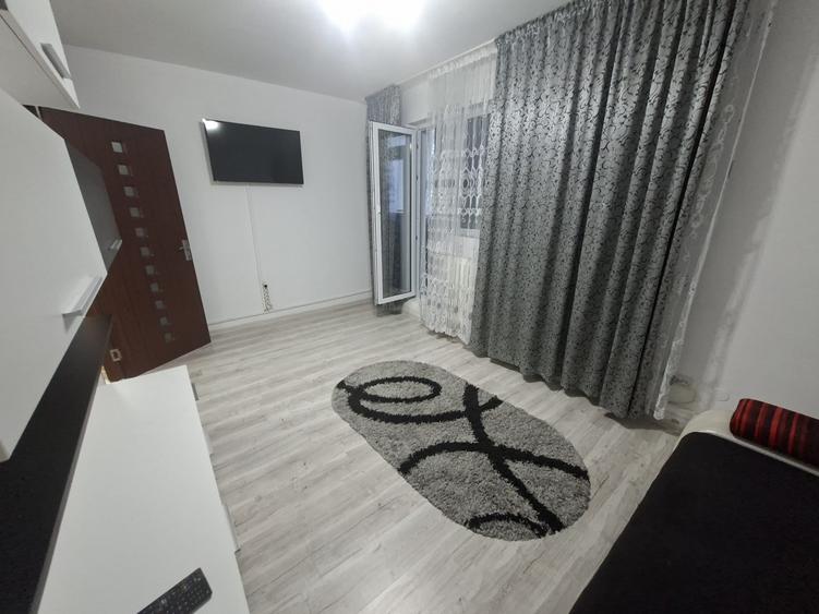Apartament cu 2 camere decomandat în Alexandru cel Bun