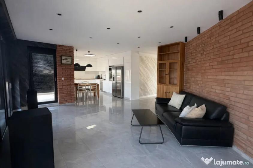 Apartament cu 3 camere decomandat în Tăuții-Măgherăuș