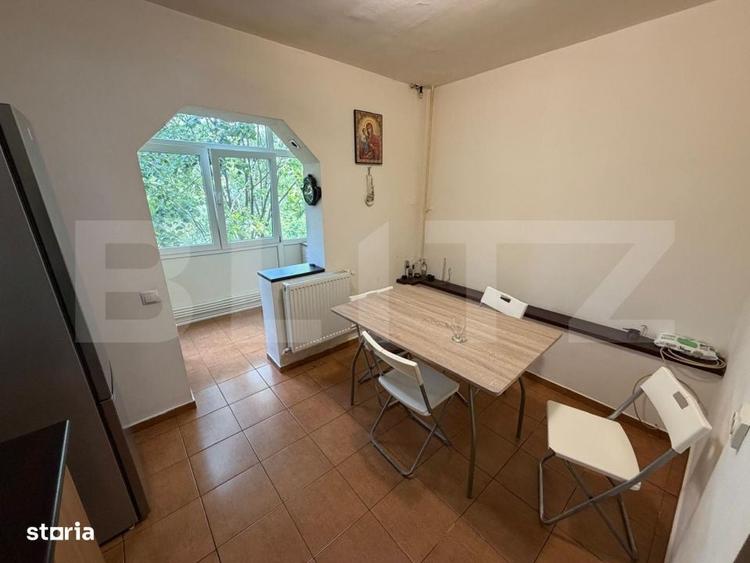 Apartament 3 camere decomandat, etaj 3, Rovine, zona Posta din Rovine - 1