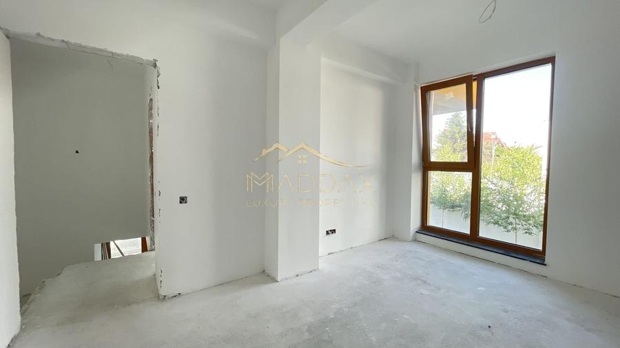 Apartament cu 3 camere decomandat în Domenii