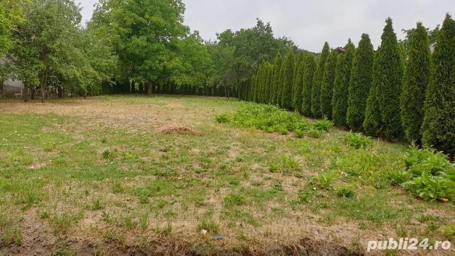 Casă cu 5 camere cu Teren 2000 Mp în Gârdani
