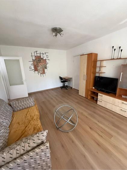 Apartament cu 2 camere semidecomandat în Telegrafului