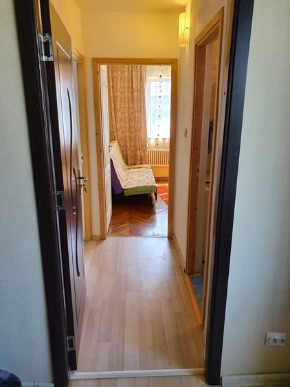 Apartament cu 3 camere decomandat în Cetate
