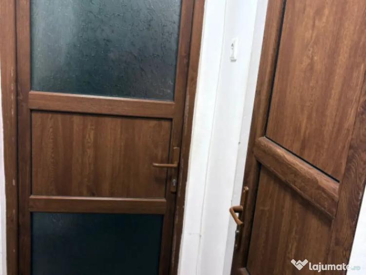 Apartament 2 camere, 26.83 mp, zona Pia?a Valea Ro?ie - 1