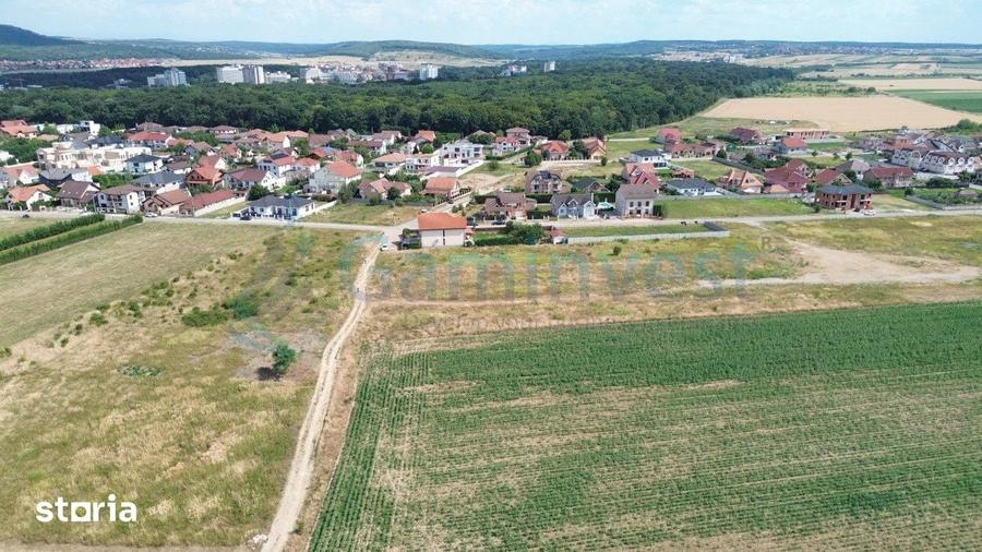 Teren de 2079 mp, în Sânmartin