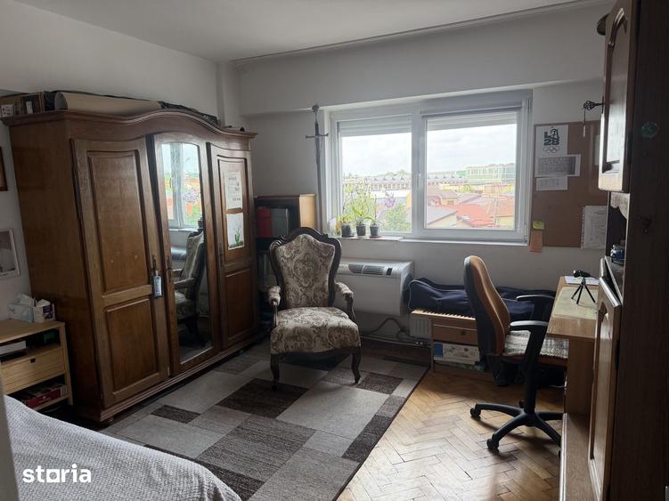 Apartament cu 4 camere decomandat în Lucian Blaga