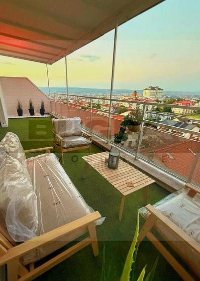 Apartament cu 5 camere semidecomandat, mobilat în Bună Ziua