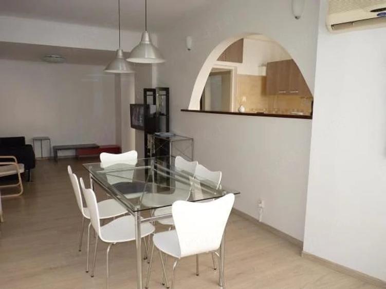 Apartament cu 2 camere semidecomandat în Sala Palatului