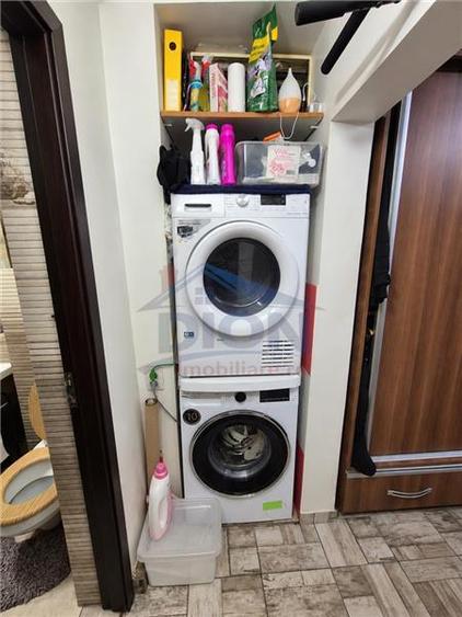 Apartament cu 4 camere semidecomandat în Dristor