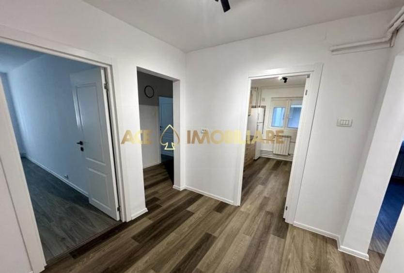 Apartament cu 4 camere decomandat, mobilat în Apărătorii Patriei