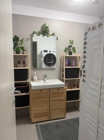 Apartament cu 2 camere decomandat, mobilat în Cișmigiu