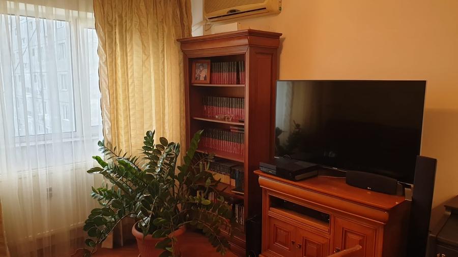Apartament cu 4 camere decomandat, mobilat în Drumul Taberei