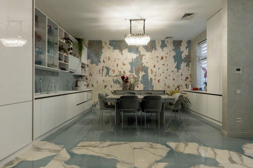 Apartament cu 4 camere decomandat în Ultracentral