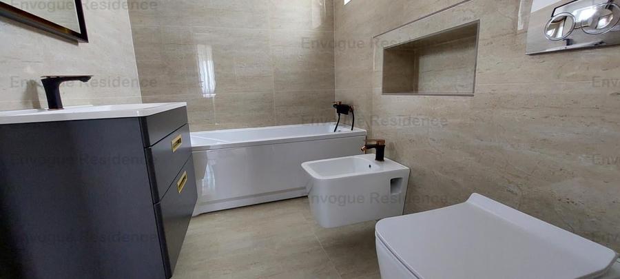 Penthouse cu 5 camere decomandat în Militari
