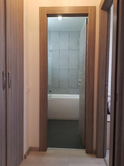 Apartament cu 2 camere semidecomandat în 1 Mai