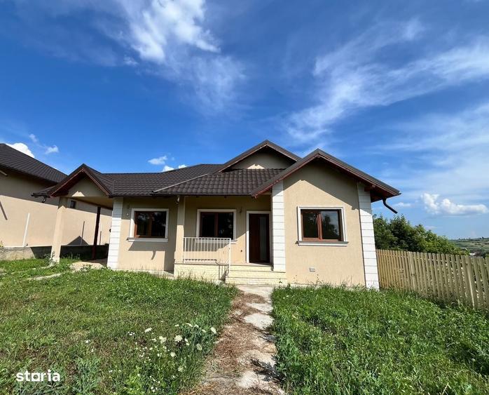 Casă cu 4 camere în Central