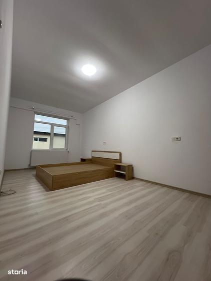 Apartament cu 2 camere semidecomandat în Zona industrială