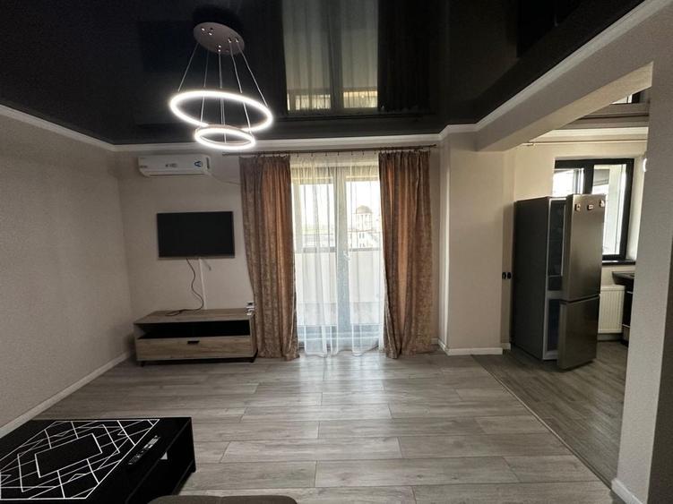 Apartament cu 2 camere decomandat în Palazu Mare