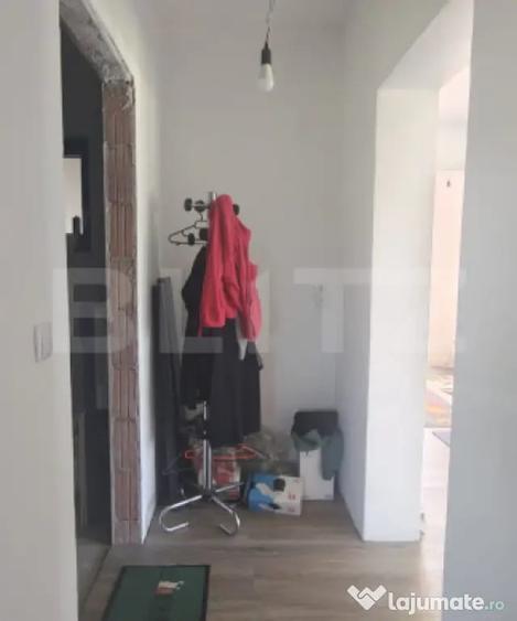 Casă cu 5 camere cu Teren 1000 Mp în Unirea