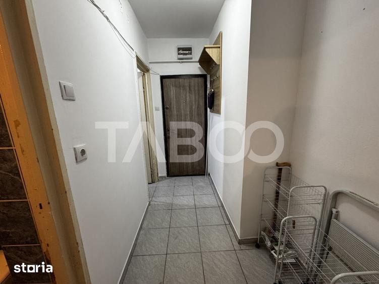 Apartament cu 2 camere nedecomandat, mobilat în Mihai Viteazul