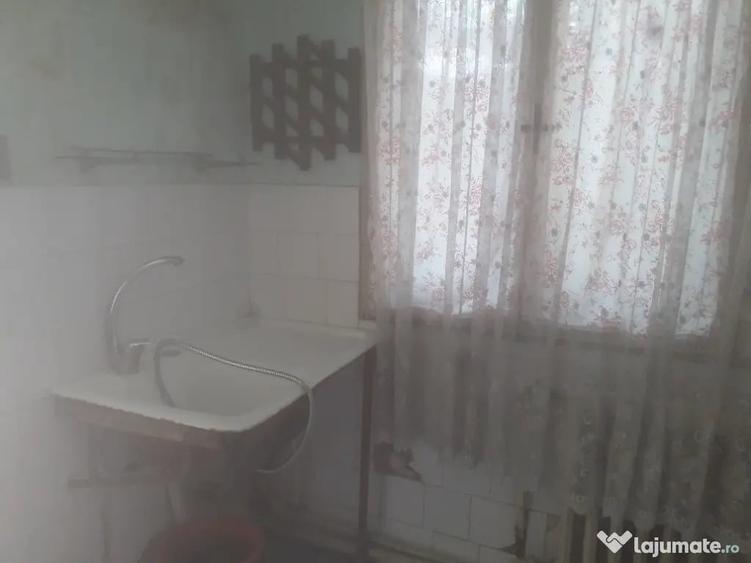 Casă cu 2 camere cu Teren 350 Mp în Ultracentral