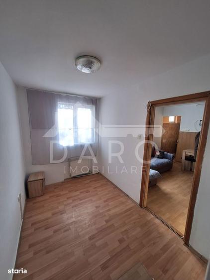 Apartament de vanzare - 4