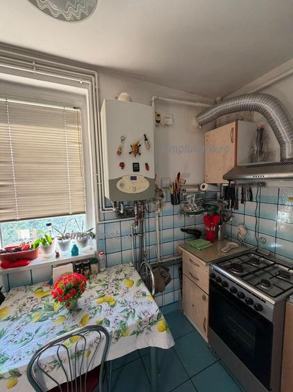 Apartament cu 2 camere semidecomandat, mobilat în Titan