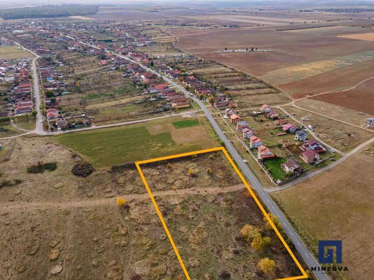 Teren Construcții extravilan de 19000 mp, în Pișchia