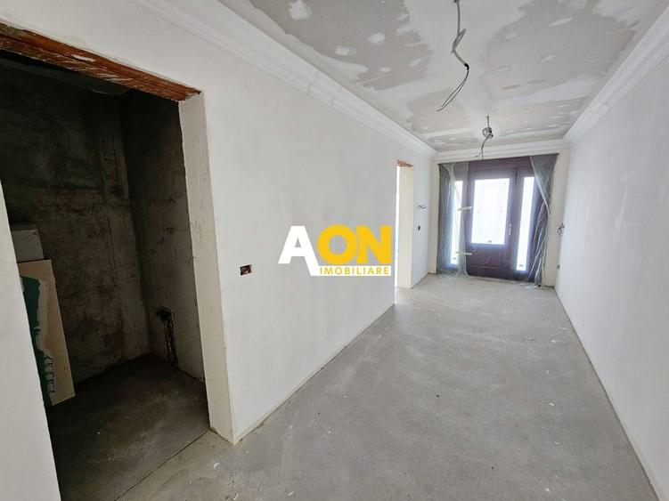 Casă individuală cu 6 camere cu Canalizare în Ciugud