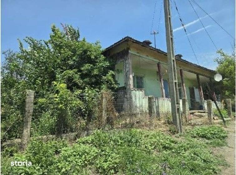 Casă cu 2 camere cu Teren 1108 Mp în Drăghiceanu