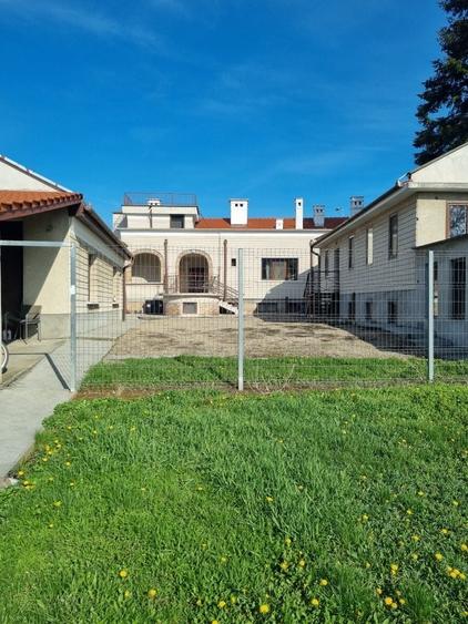 Casă cu 4 camere cu Teren 1457 Mp în Spitalul Județean