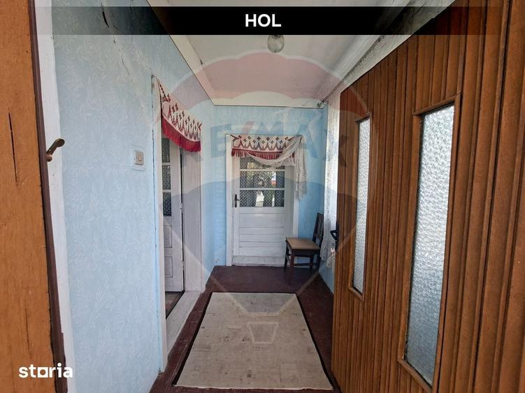 Casă cu 2 camere cu Teren 5447 Mp în Lazuri