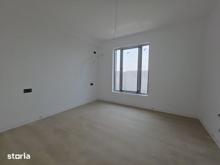 Casă cu 4 camere cu Teren 420 Mp în Centrul Civic