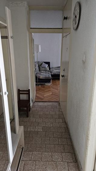 Apartament cu 4 camere decomandat în Exterior Vest