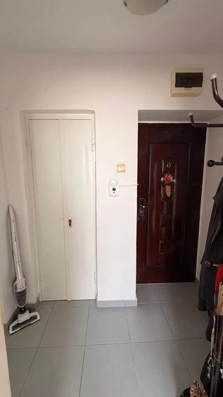 Apartament cu 2 camere semidecomandat în Țiglina 1