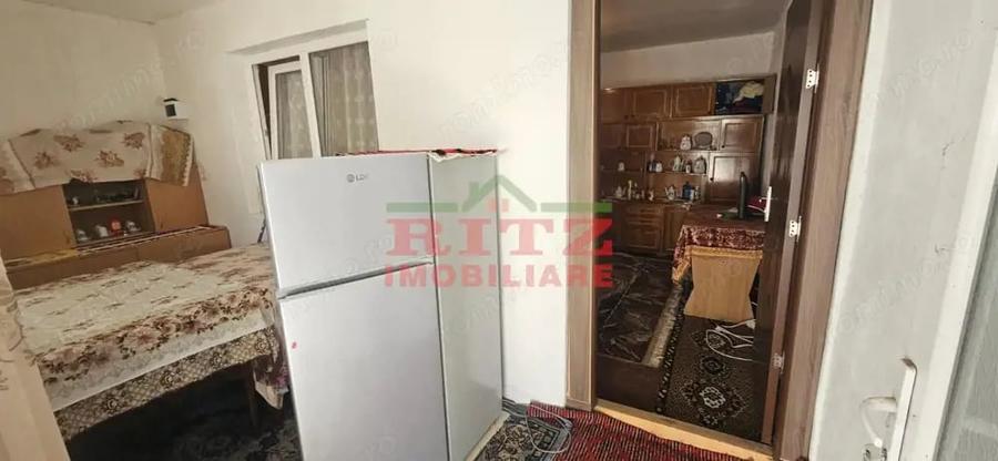 Casă cu 2 camere cu Teren 688 Mp în Caracal