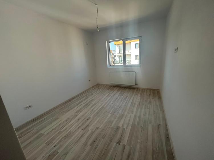 Apartament cu 2 camere decomandat în Berceni