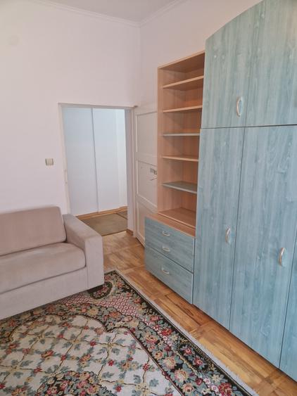 Casă individuală cu 3 camere cu Canalizare în Lupeni