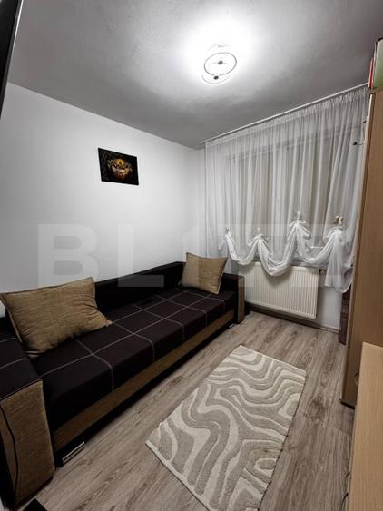 Apartament cu 2 camere semidecomandat, mobilat în Câmpia Turzii