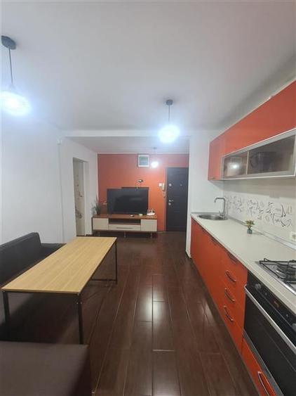 Apartament cu 2 camere decomandat, mobilat în Tei