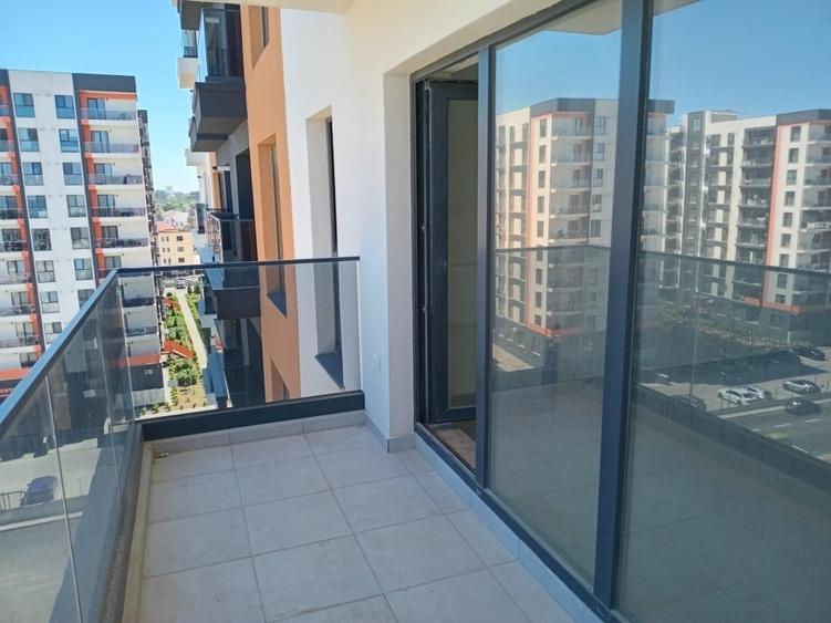 Apartament cu 3 camere decomandat în Energia
