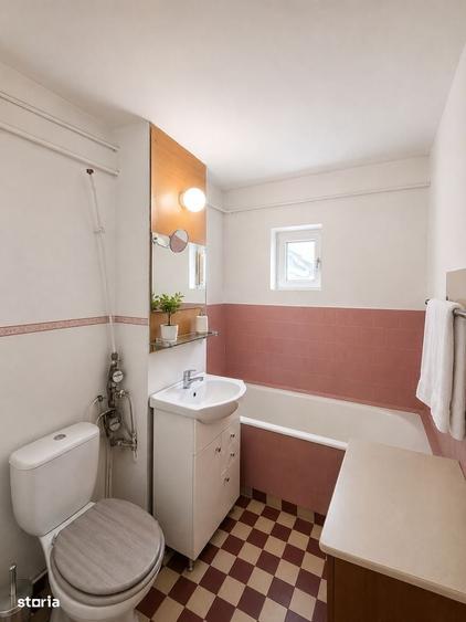 Apartament cu 3 camere decomandat în Nufărul