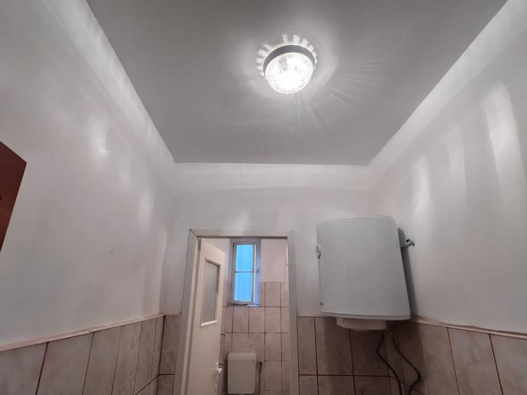 Spațiu comercial, de 23 mp, în Central