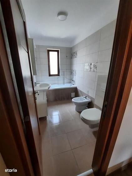 Apartament cu 3 camere în Calea Urseni