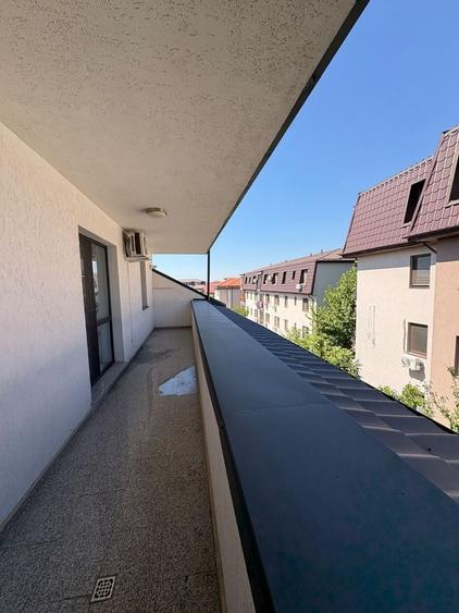 Apartament cu 3 camere decomandat în Fundeni